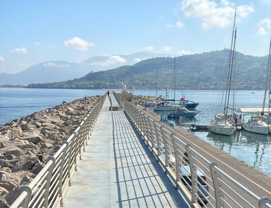 I Baronetti In Centro Bed & Breakfast Agropoli Dış mekan fotoğraf
